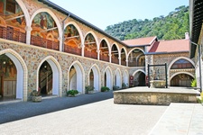 Курорты Кипра. Монастырь Киккос