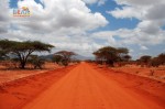 Кения. Красная дорога в Национальном парке